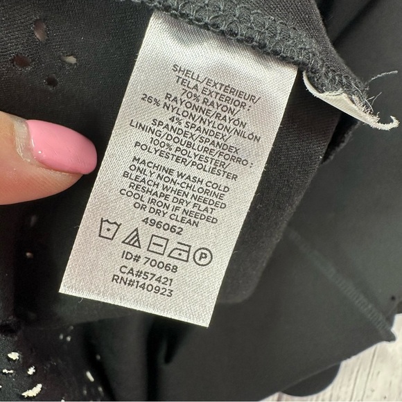 LOFT ann taylor Black Sleeveless Fit & Flare Mini Dress sz 8 cutout lace pattern - Picture 8 of 8